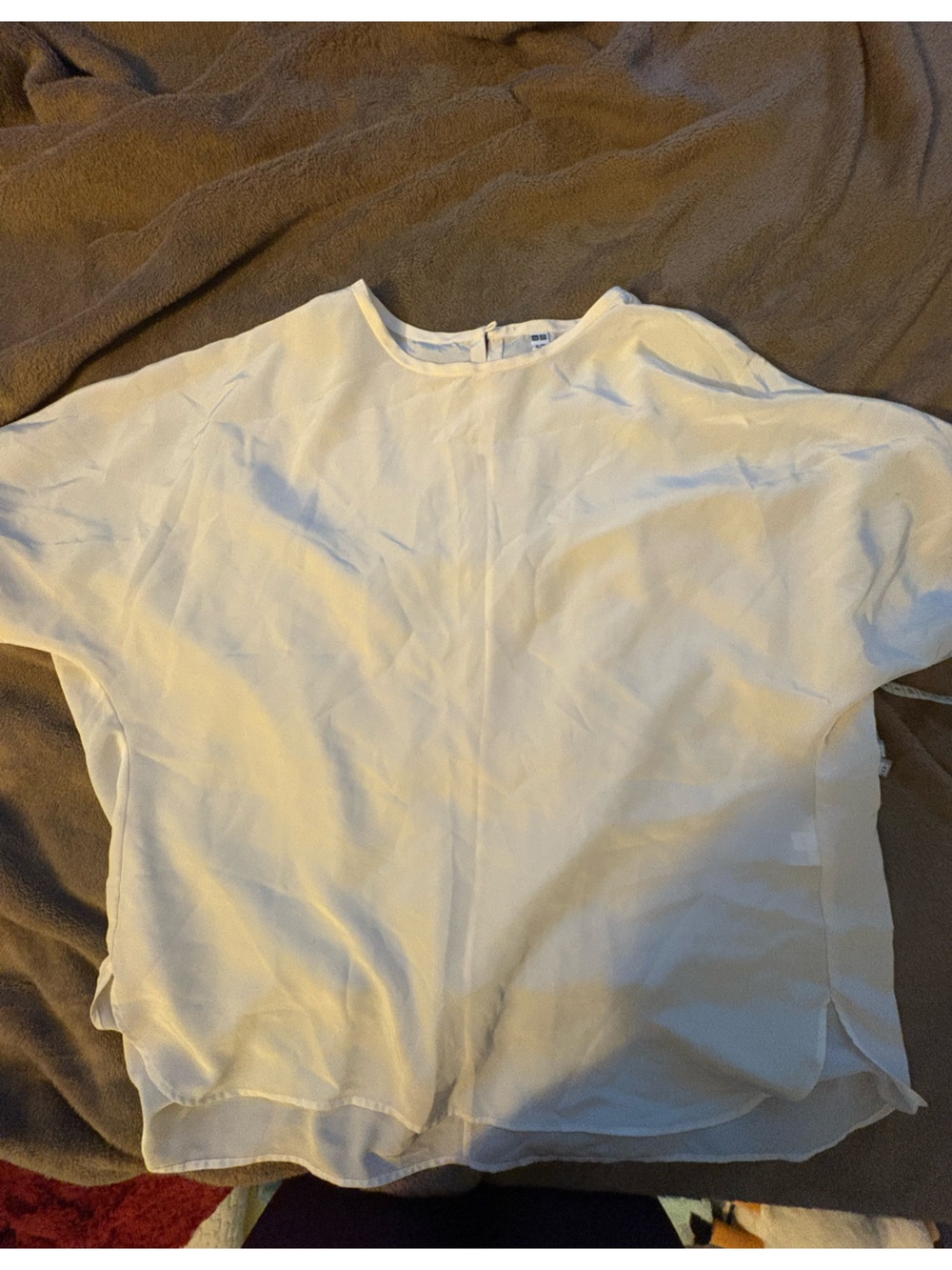 Uniqlo White Cap Sleeve Shirt